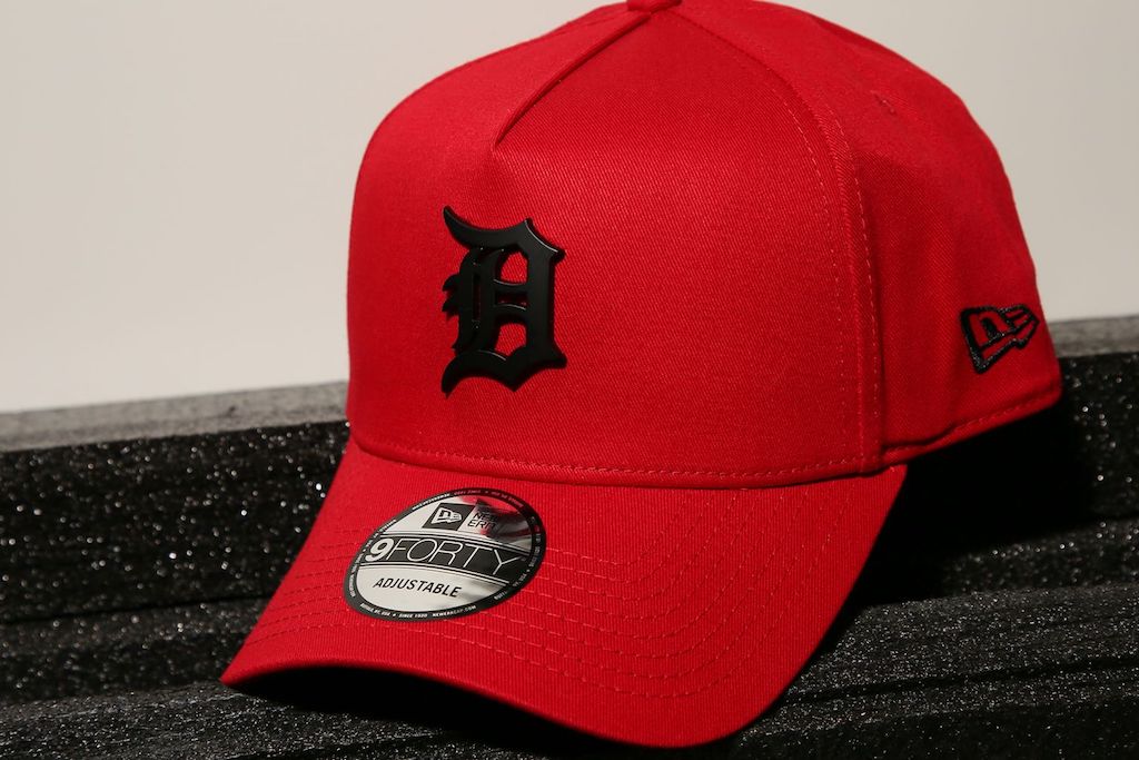 Welcome New Era's Scarlet & Black Metal Logo Series