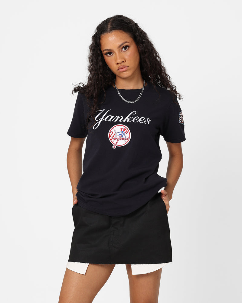 Majestic Womens New York Yankees Hiri Long Sleeve Tee