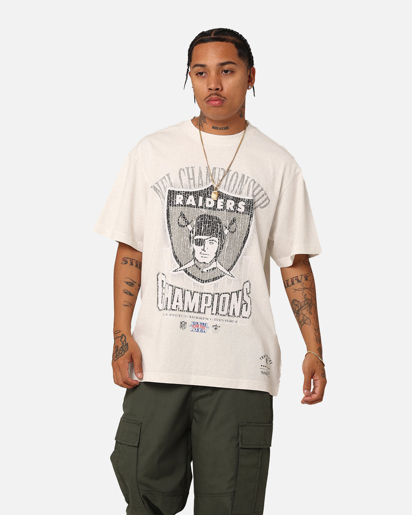 Las Vegas Raiders Shield Relaxed Long Sleeve T-Shirt