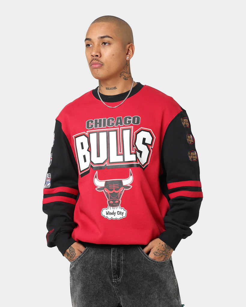Women's Chicago Bulls New Era White/Red Baby Jersey Contrast Long Sleeve  Crew Neck T-Shirt