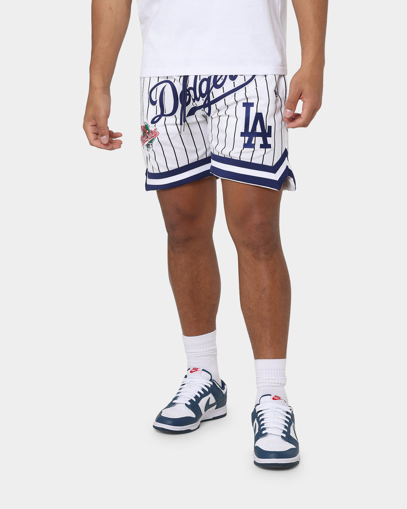 New Era Los Angeles Dodgers Pinstripe Script Shorts White Pinstripe