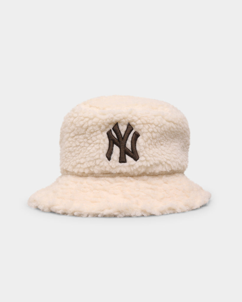 New Era New York Yankees 'Teddy' Bucket Hat Cream
