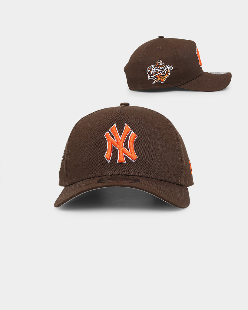 New Era New York Yankees 9FORTY Snapback Walnut