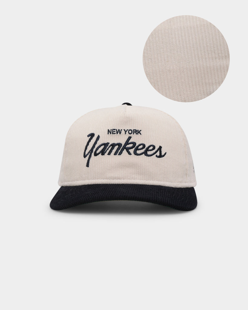 New Era NY Yankees Cap In Chrome White/ Black - FREE* Shipping