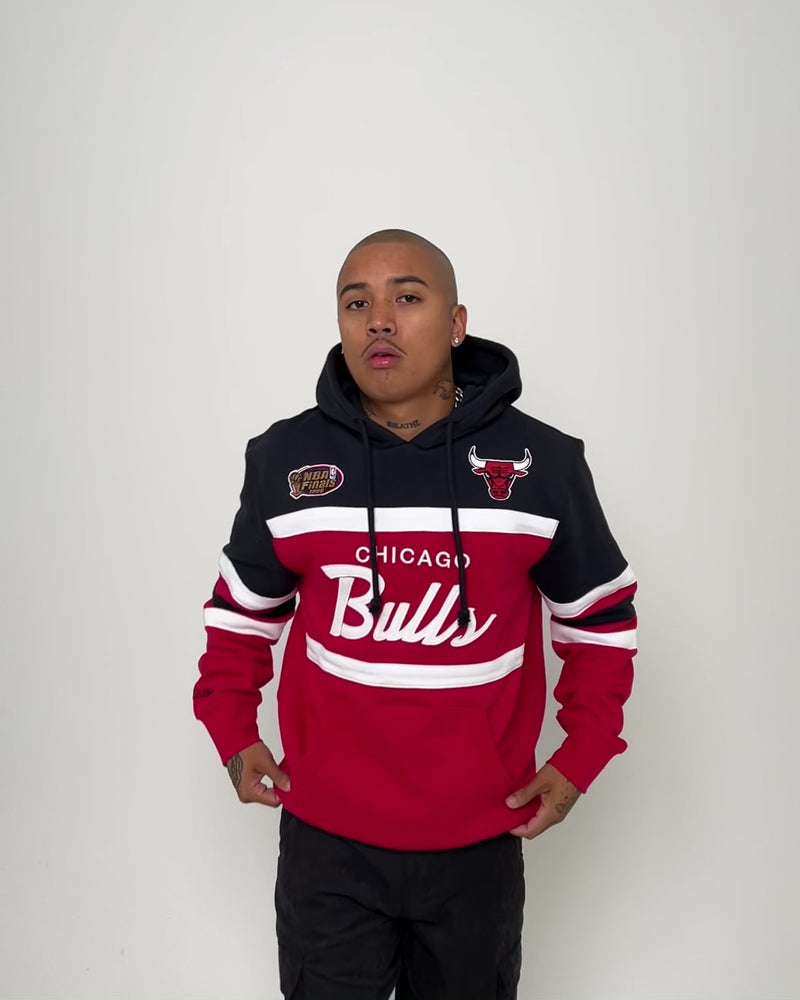CHICAGO BULLS MITCHELL AND NESS FRENCH TERRY SHORT SLEEVE HOODIE- MENS BLACK